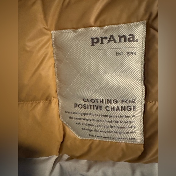 PrAna Banajaara Cream Hooded Vest with Faux Fur Trim - Picture 8 of 12